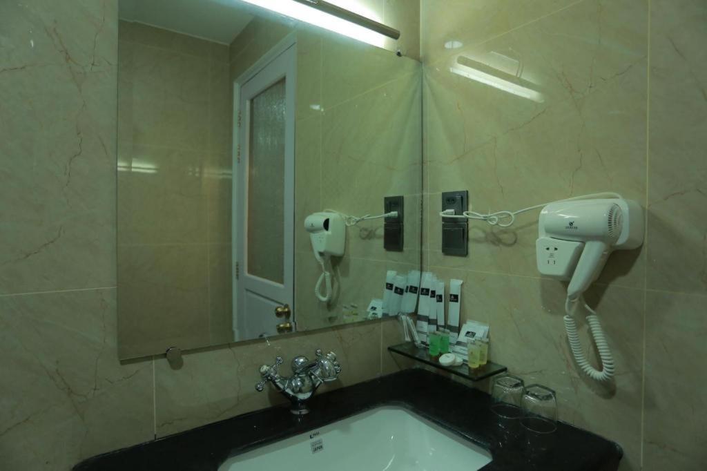 Silver City Hotel Mandalay Buitenkant foto