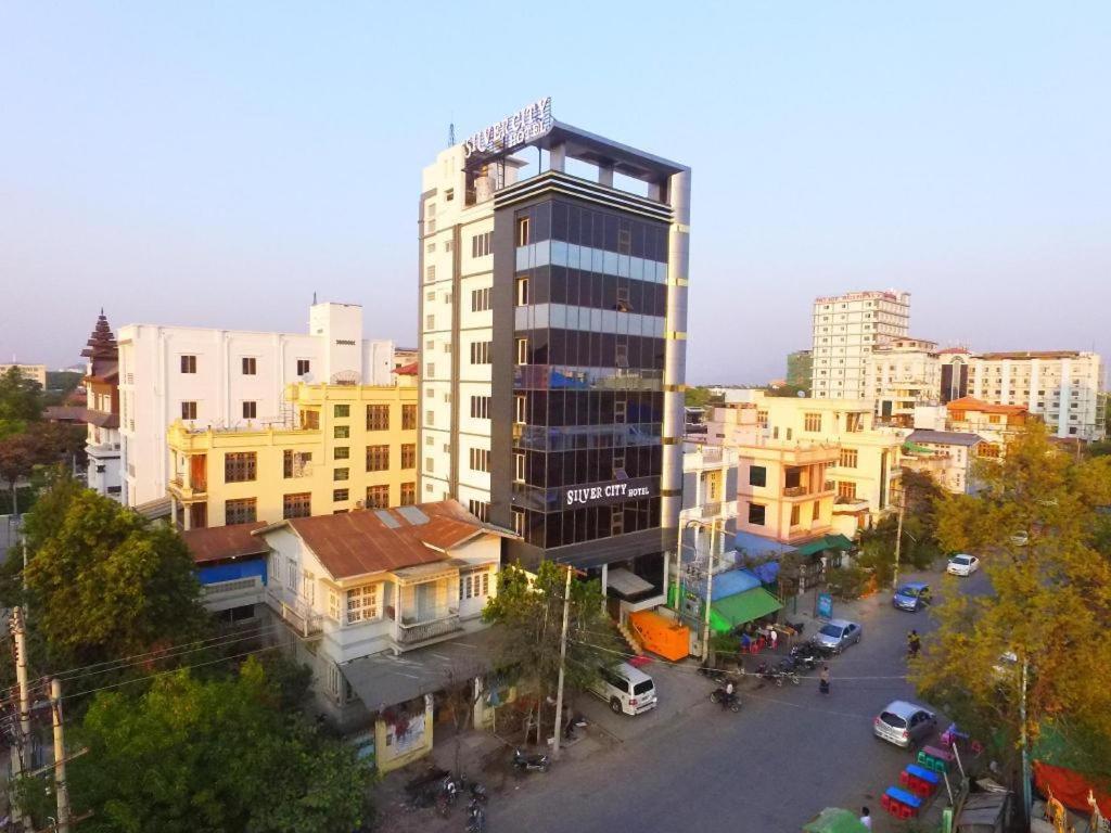Silver City Hotel Mandalay Buitenkant foto