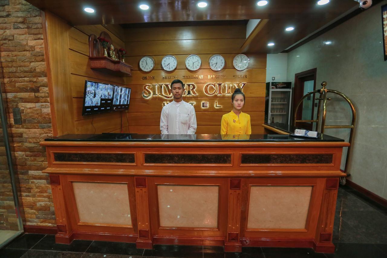 Silver City Hotel Mandalay Buitenkant foto